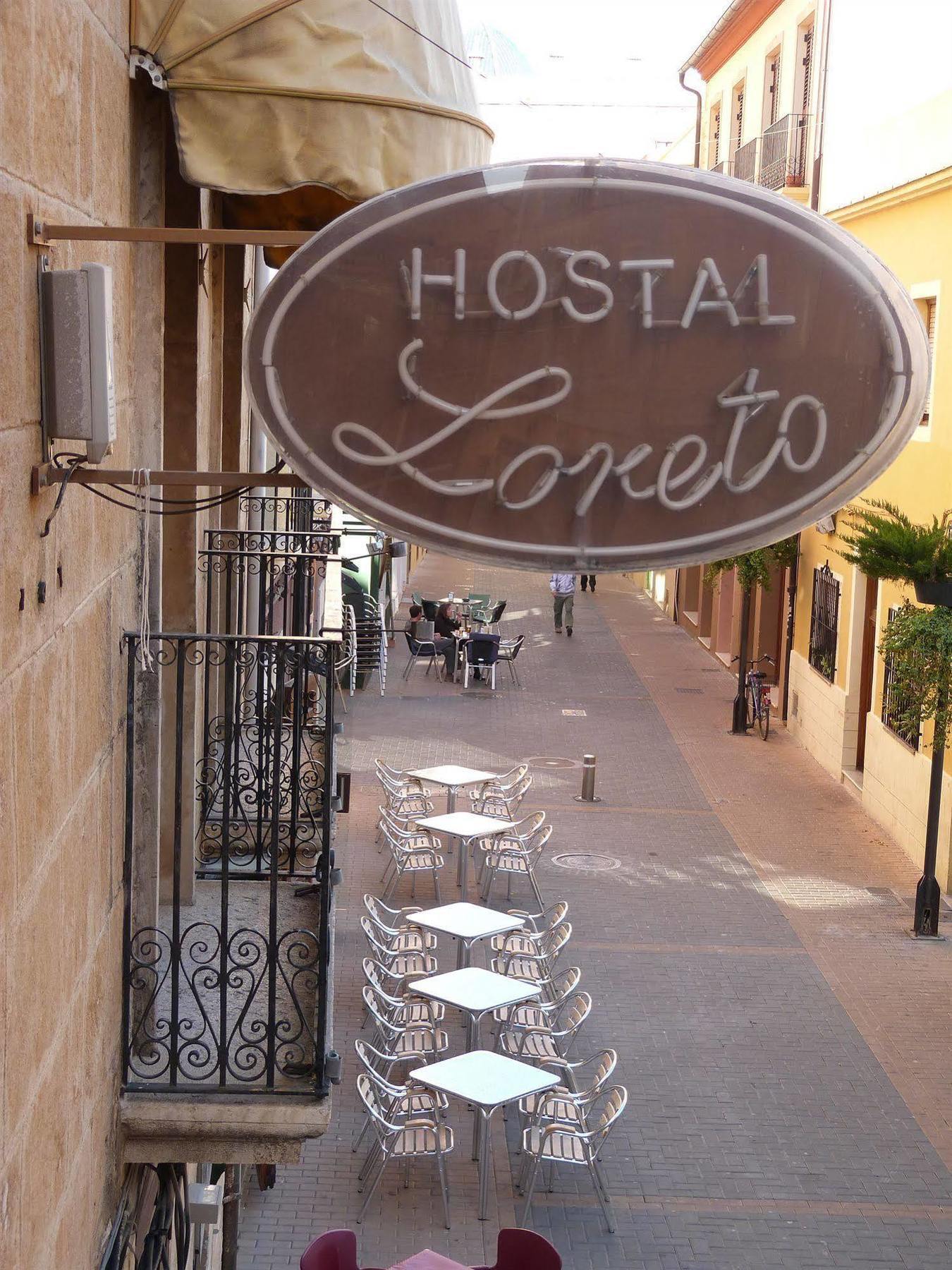 Hostal Loreto Hotell Denia Exteriör bild